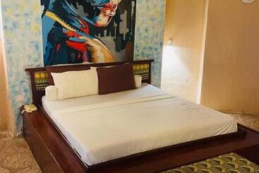 בית מלון כפרי Bamboo Village Resort