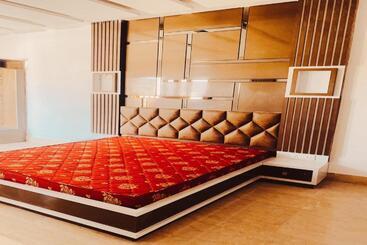 Hotel Oyo 85622 Alahapur