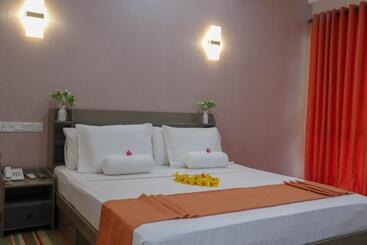 Hotel Reddalf S Holiday Resorts