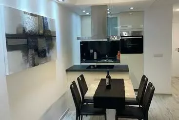 ペンション Holiday 88