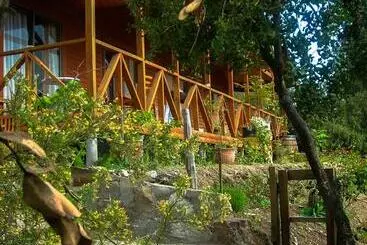 هتل آپارتمان Las Lomitas De Guayacan, Cabañas Y Spa