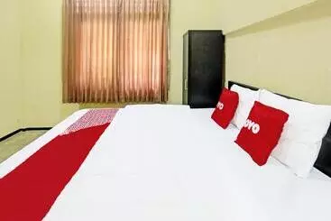 ペンション Guest House Universitas Mataram