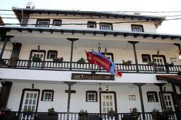 فندق Manastir Berovo