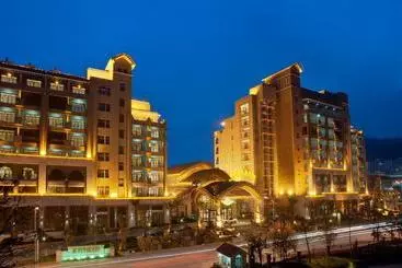 Отель Poly Hot Spring Guiyang