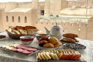 펜션 Deshon Qala Guest House