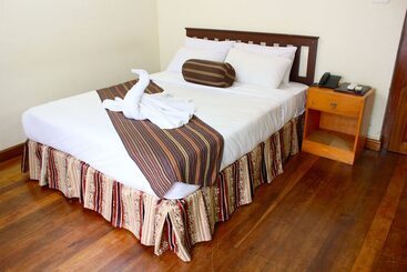 هتل Damchen Resort