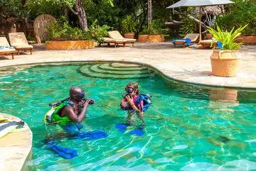 Hotel Chale Island Resort