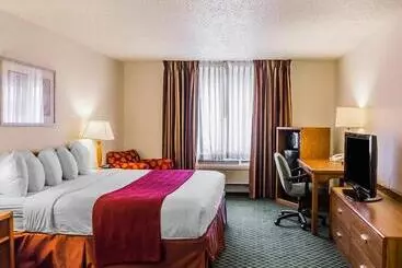 Отель Quality Inn & Suites Golden Denver West
