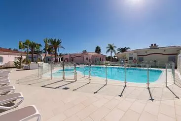 Turist apartmanları Bungalows Tisaya Golf