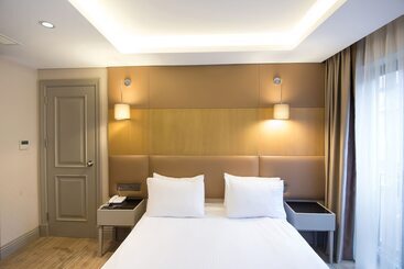 호텔 Gk Regency Suites