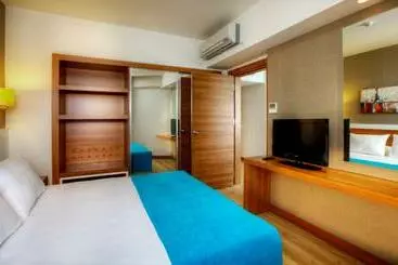 Hotel Grand Park Lara