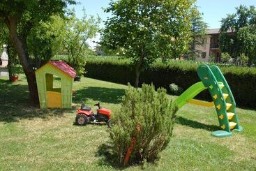 کلبه Agriturismo Il Melograno