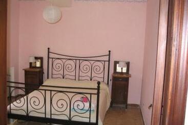 בית מלון כפרי Elios Residence