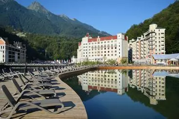 فندق Golden Tulip Rosa Khutor