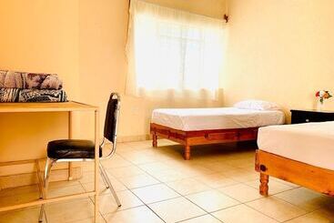 Szálloda Lagunas House Gómez Palacio