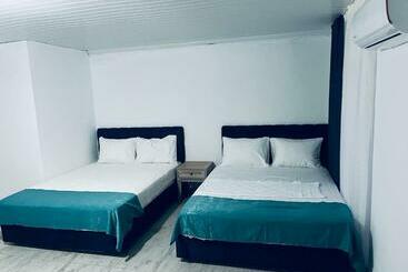 تختخواب و صبحانه Belek Gold Pansiyon