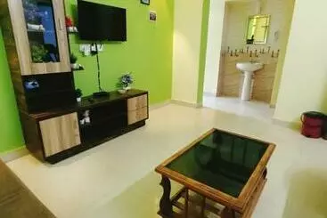 Hotel Beach Shalom Luxury Apartment & Viila