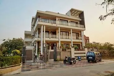 Hotel Kapoor Residency