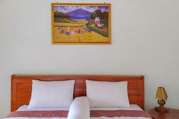 Otel Bnb Homestay Parepare Redpartner