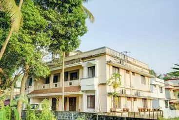 Hotel Oyo 86248 Shalom Palace