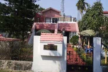 ペンション We Have Wonderful Villa At Shantiniketan