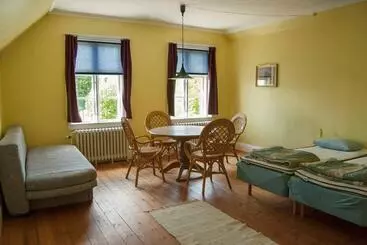 Bed and Breakfast Bo På Bigård Eke Gamla Skola