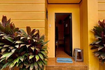 호텔 Golden Sunset Inn