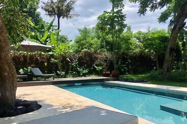 Pensió Hidden Heaven Rumah Barong