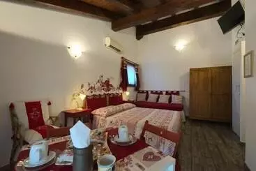 تختخواب و صبحانه Villa Ai Tigli Venezia Guest House
