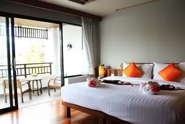 Hotel Maehaad Bay Resort Sha Plus