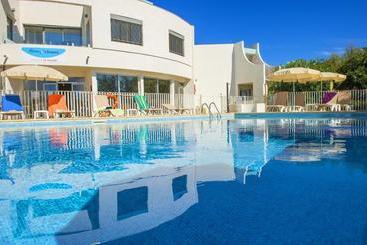 اقامتگاه Pierre & Vacances Résidence Le Levant