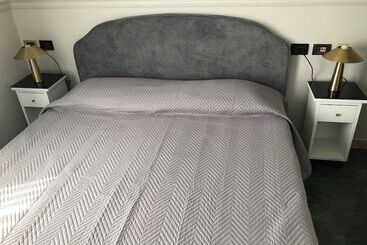 هتل The Port Residence