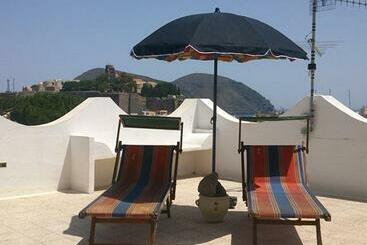 ベッドアンドブレックファースト Villa Alba Chiara