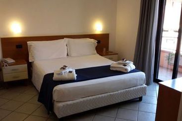 בית מלון כפרי Fly  Cagliari