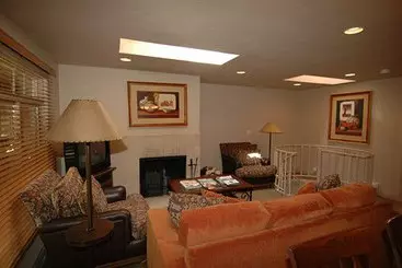 בית מלון כפרי Chateau Roaring Fork