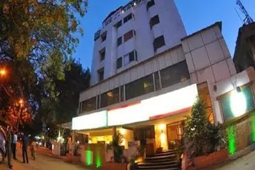 Hotel Shri Devi Park