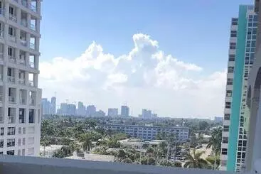 Huoneistohotelli The Atlantic Hotel & Spa Condo