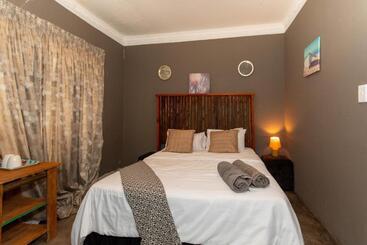 بنسيون Woodpeckers Guest House