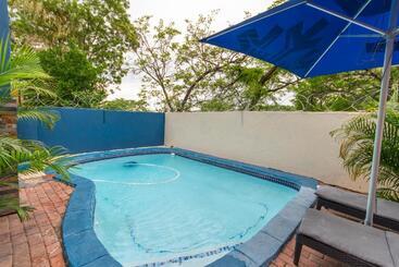 Pensió Woodpeckers Guest House