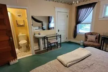 Ruby Manor Bed & Breakfast