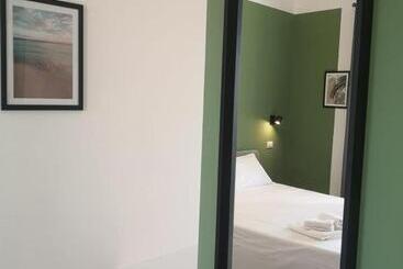 Nocleg ze śniadaniem Istai Cagliari City Center Rooms