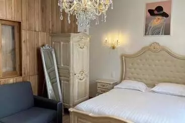 Pensionat Studio Familial Maison De L église Du Couvent