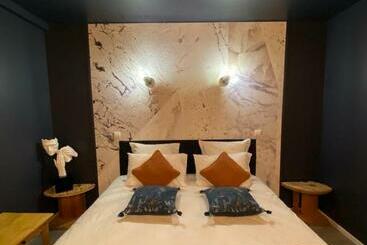 Bed and Breakfast Charmes En Ville Le Charme Poétique