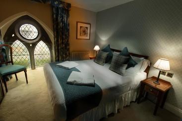 ホテル The Old Palace Lodge