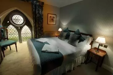 Hotel The Old Palace Lodge