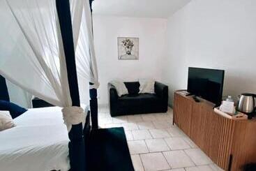 بنسيون Nuit En Brenne