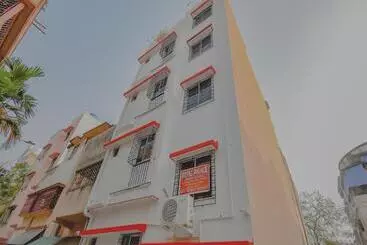 Super Hotel O Royal Palace