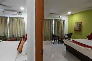 Szálloda Rajeswari International