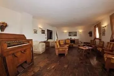 فندق Genzianella