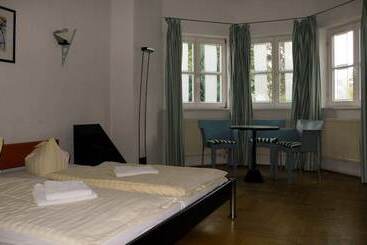 호텔 Haus Oberland